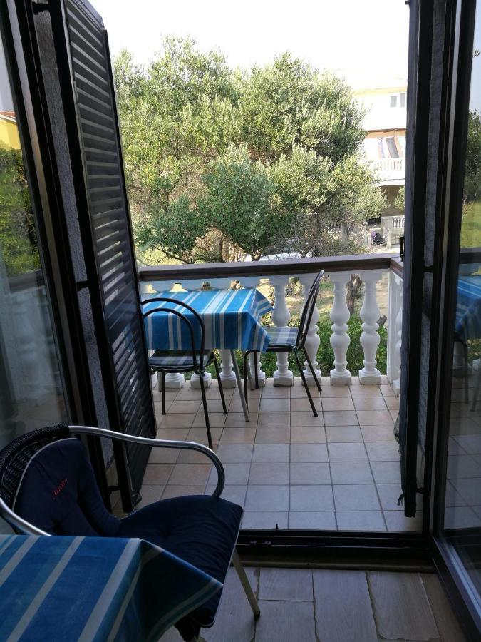Apartments Mint Povljana - 50M From Sandy Beach Exteriér fotografie